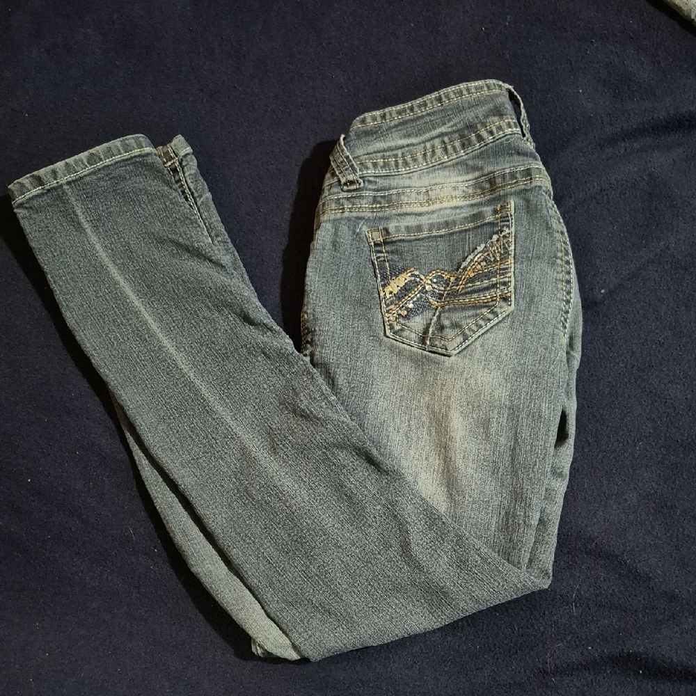 Wallflower Women's Skinny Jeans in Classic Blue